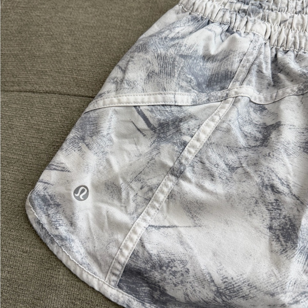 Lululemon athletic Shorts - Picture 3 of 5
